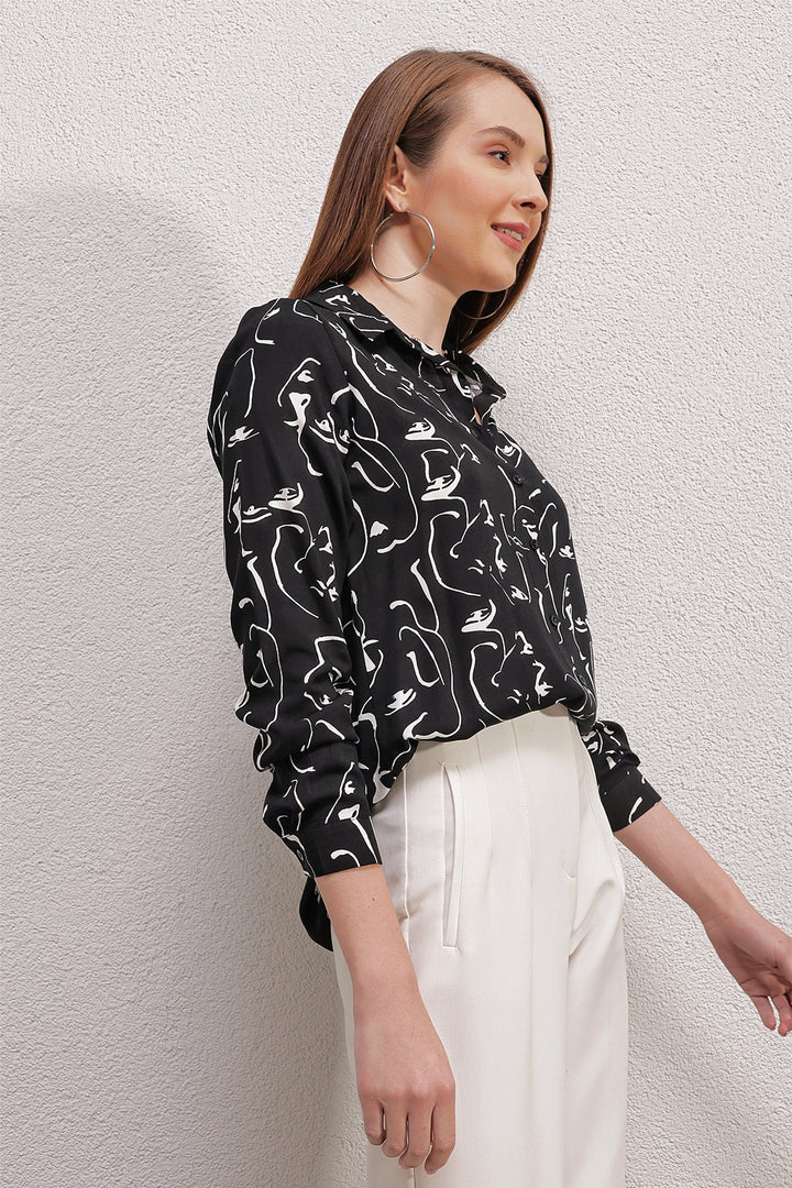 BGD Women Graphic Patterned Shirt - Black - Avondale