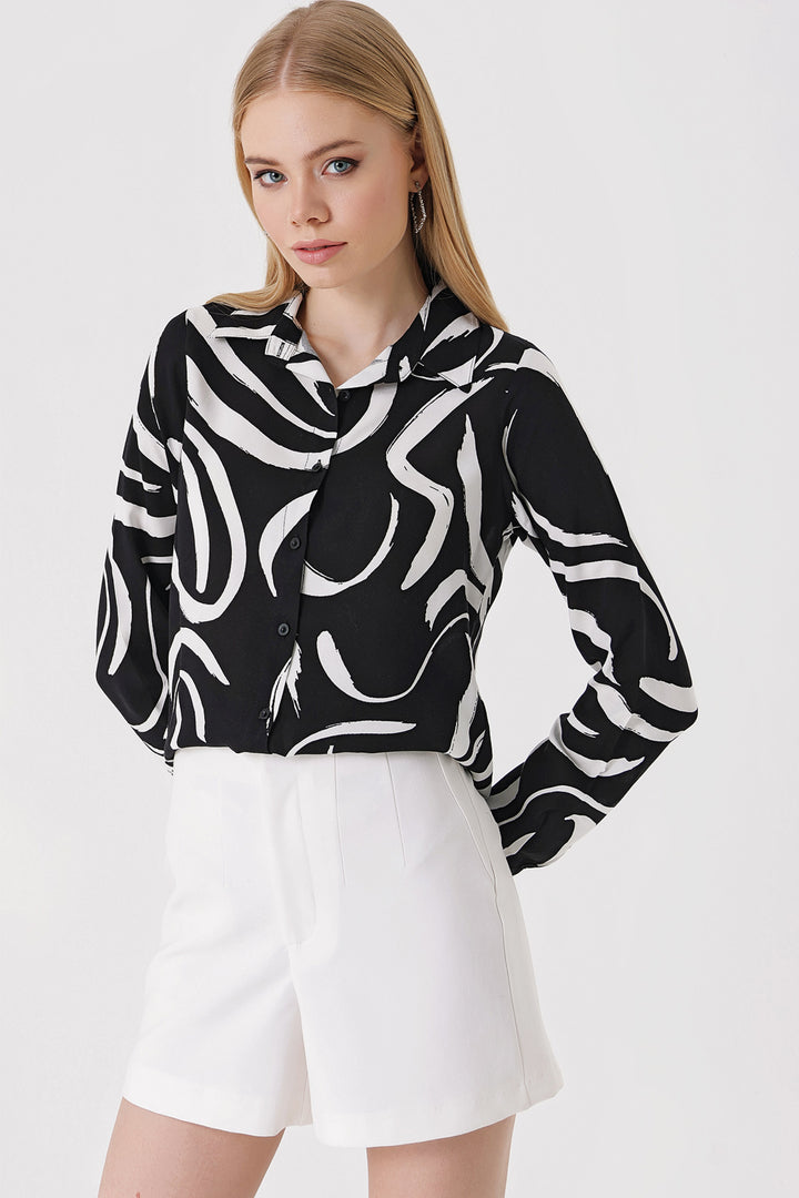 BGD Women Graphic Patterned Shirt - Black - Avondale