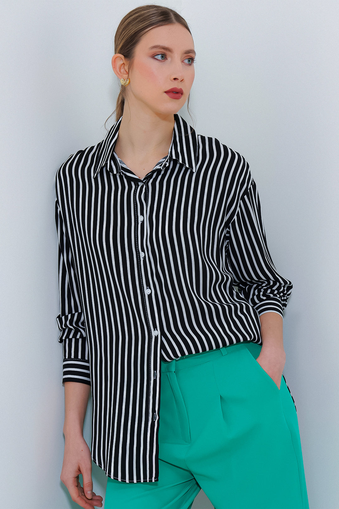 BGD Women Woman Black and White Oversized Striped Viscose Shirt 3900 - Avondale