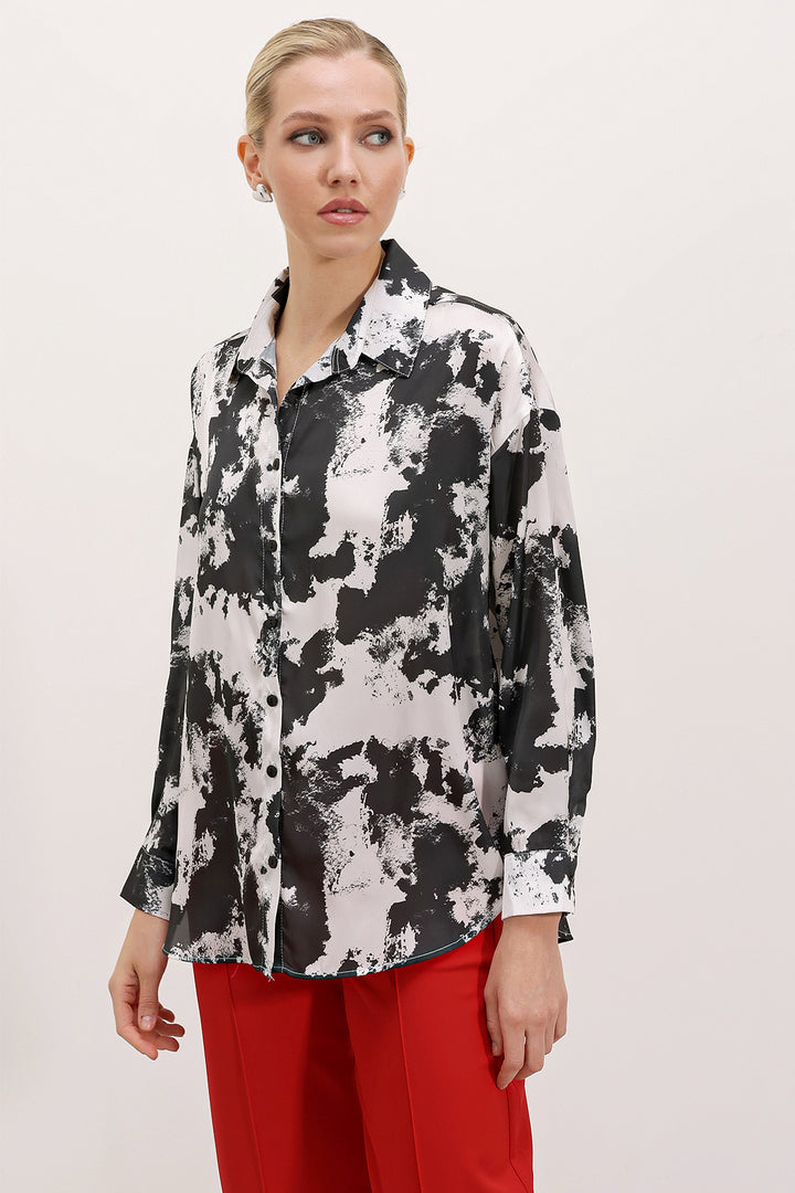 BGD Women Lightweight Satin Shirt - L. Black - Avondale