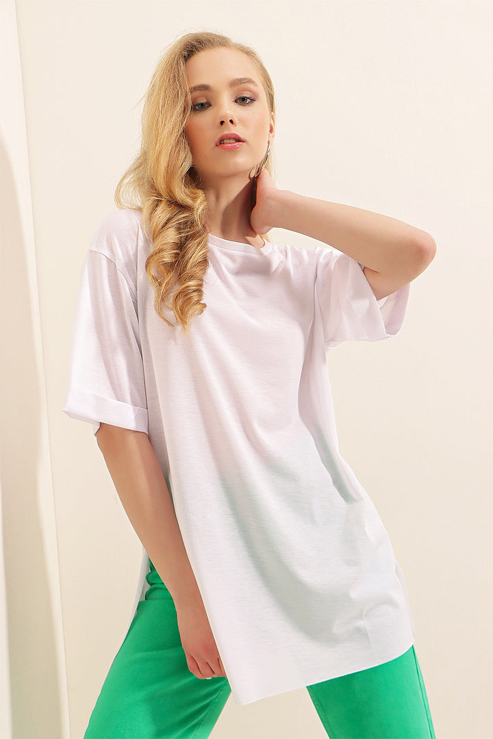 BGD Women Slit Oversized T-shirt - White - Avondale