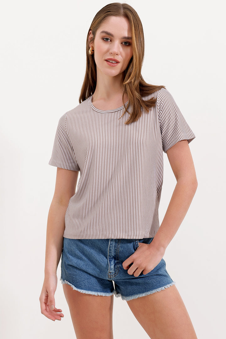 BGD Women Striped Basic T-shirt - Brown - Avondale