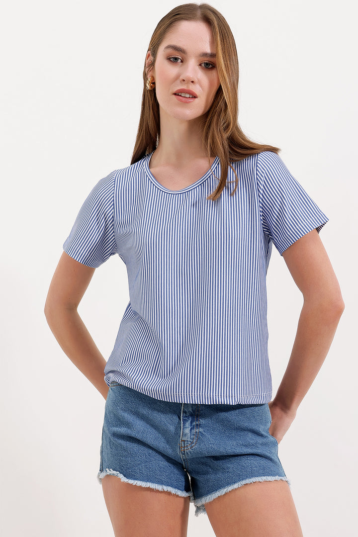 BGD Women Striped Basic T-shirt - Blue - Avondale