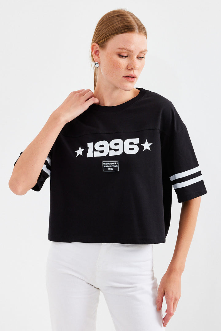 BGD Women Printed Oversize Basic T-shirt - Black - Avondale