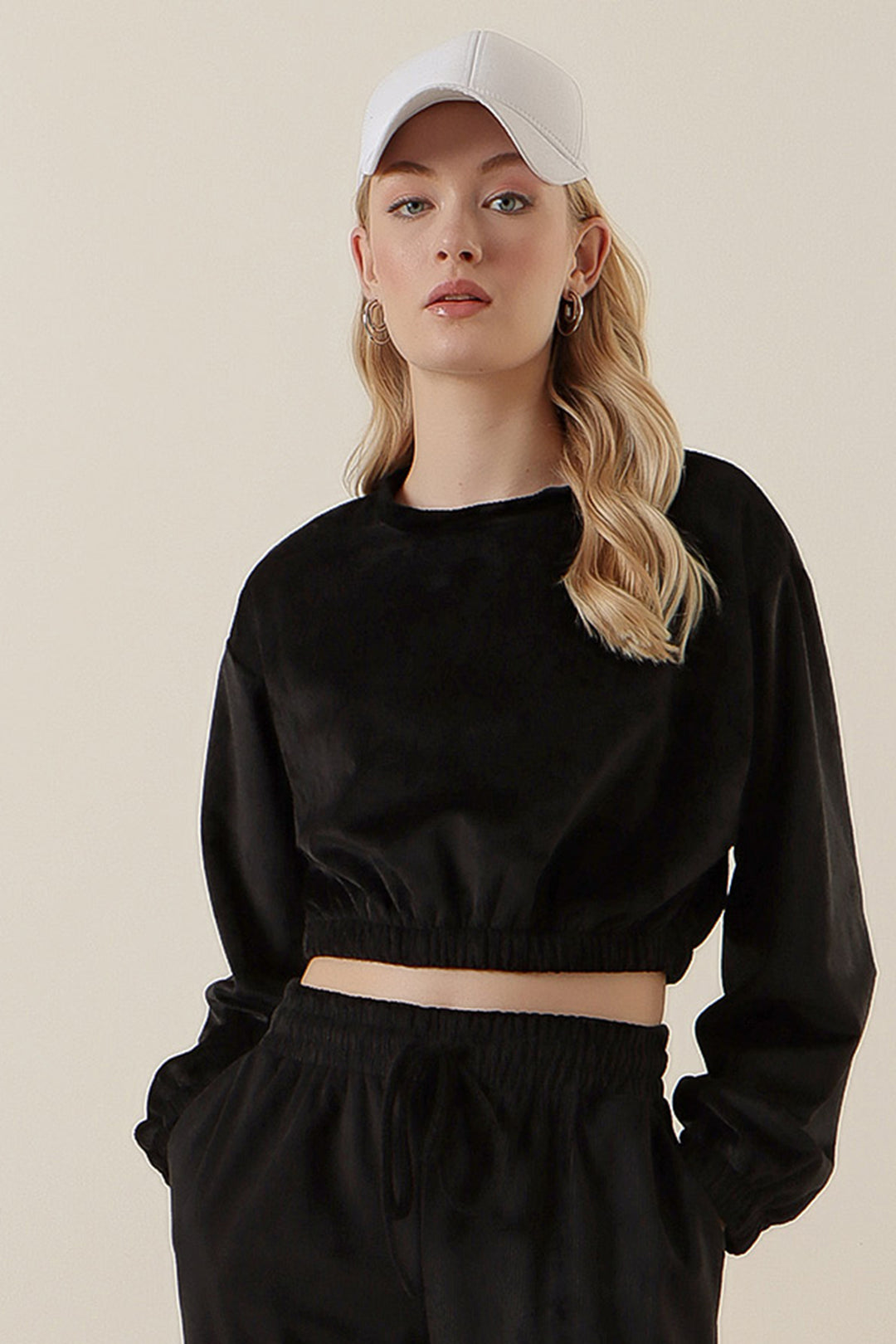 BGD Women Velvet Crop Blouse - Black - Avondale