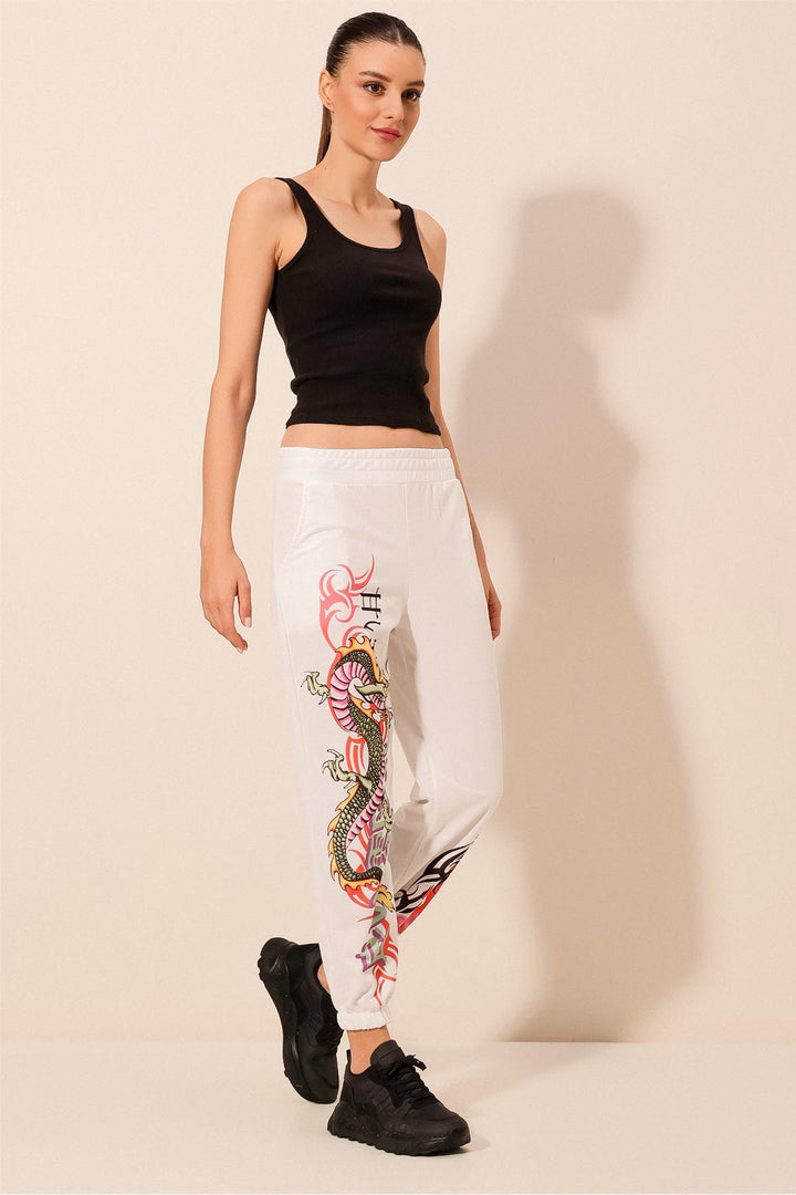 BGD Women Patterned Sweatpants - White - Avondale