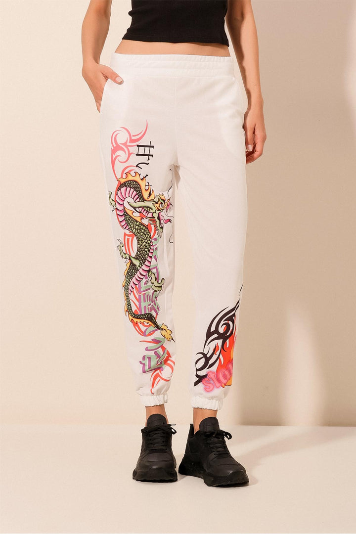 BGD Women Patterned Sweatpants - White - Avondale