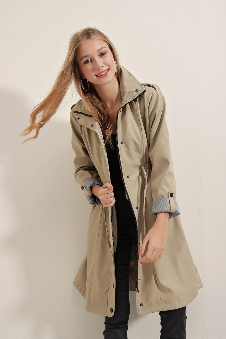 BGD Women Belted Trench Coat - Beige - Avondale