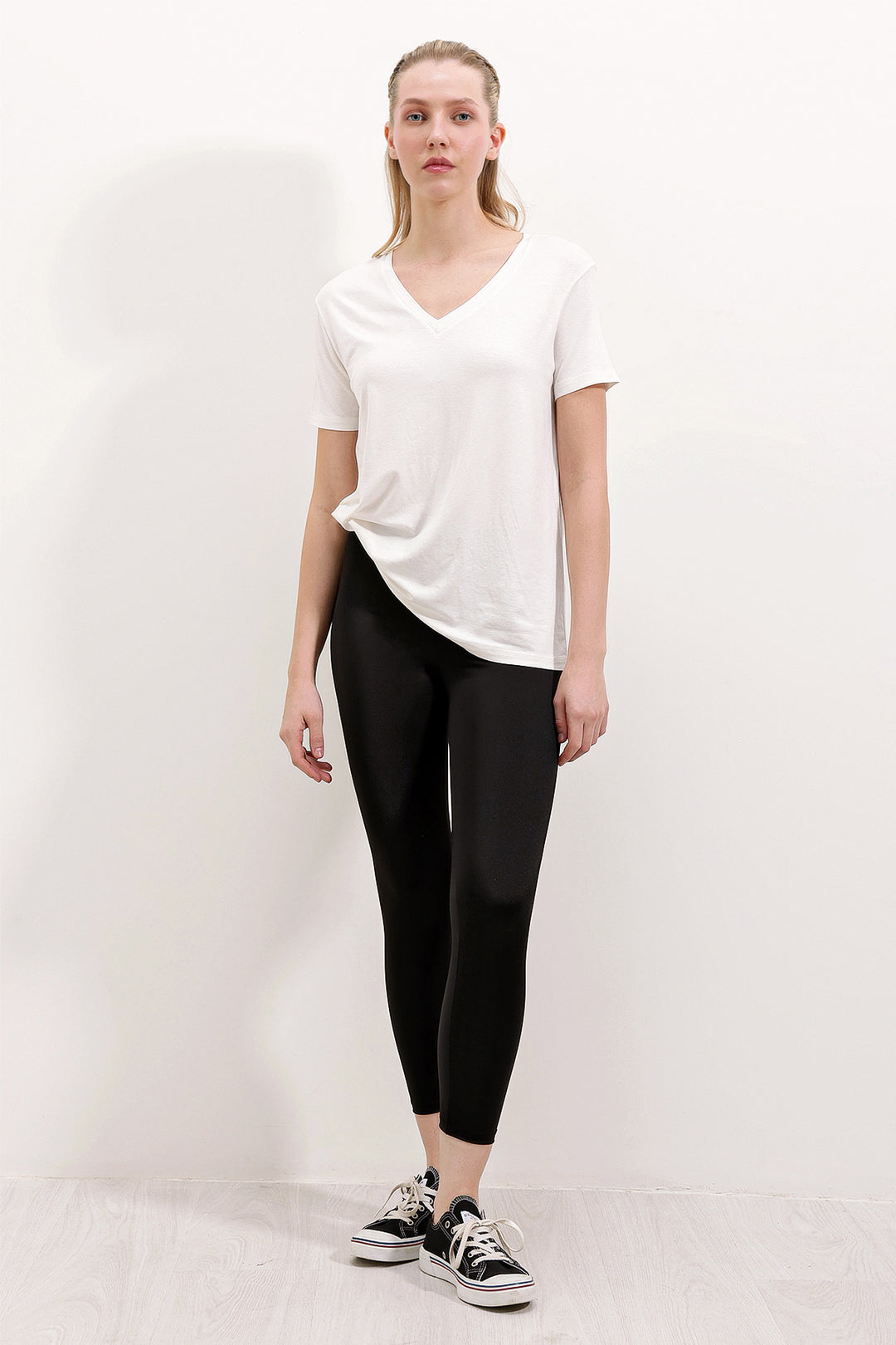 BGD Women Shiny Shaping Leggings - Black - Avondale