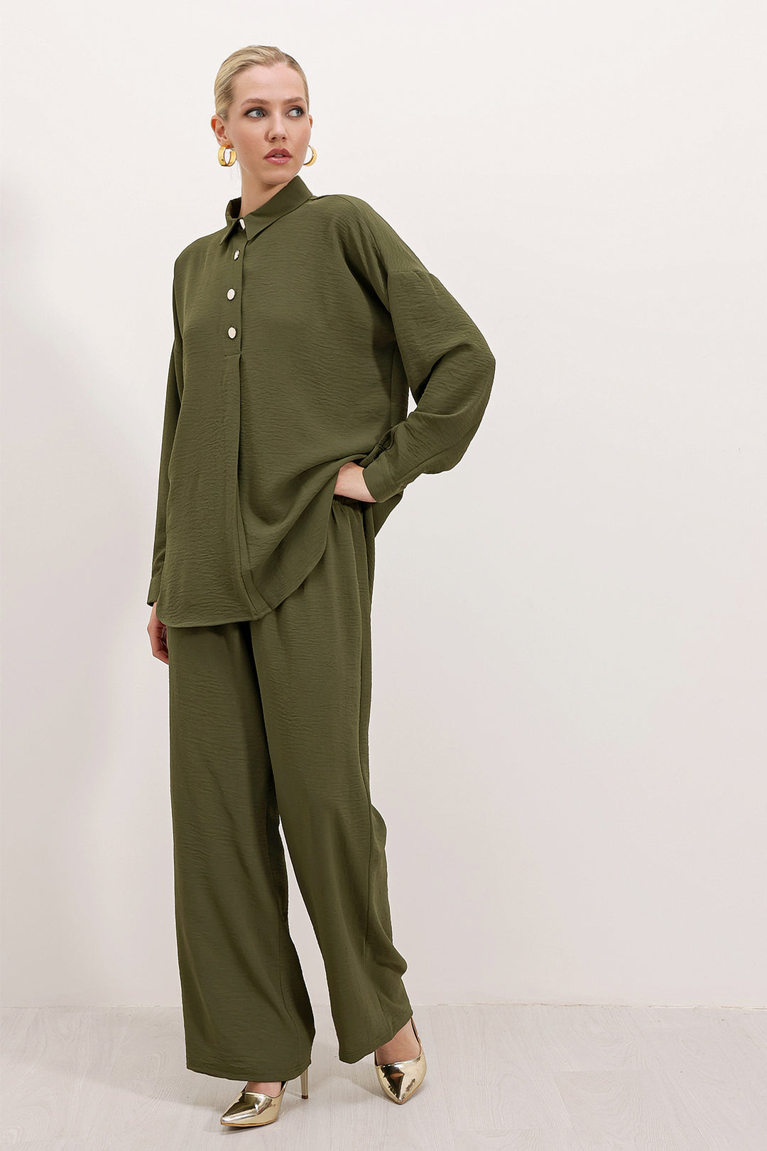 BGD Women Oversize Top and Bottom Set - Khaki - Avondale