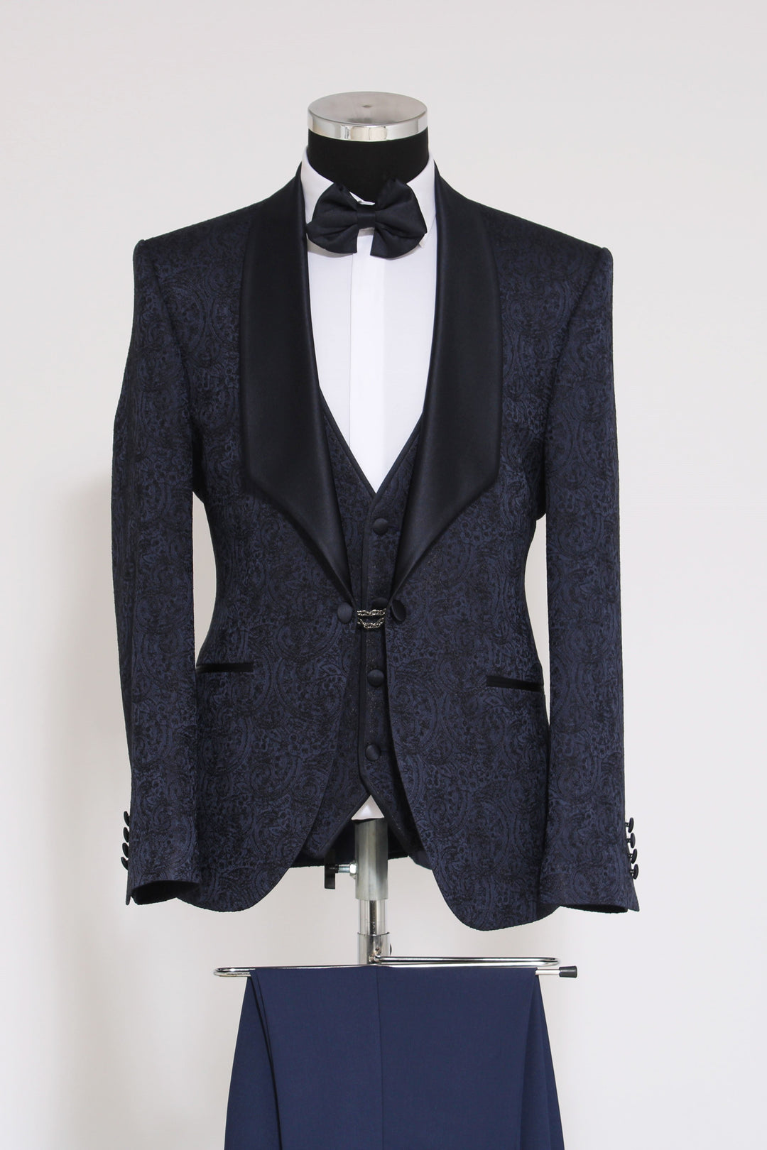 WSS 3-Piece Patterned Single Button Satin Lapel Navy Blue Men's Tuxedo with Bow Tie  - Singen