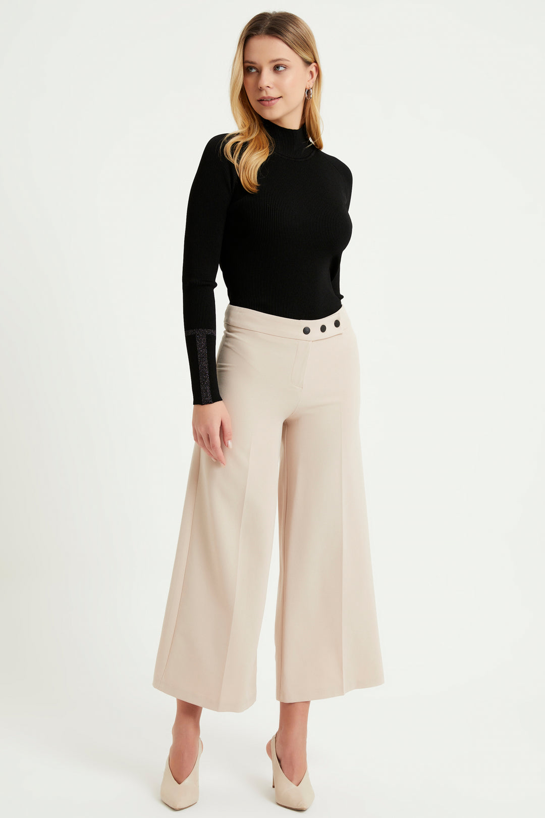 ZRF Women Wide Leg 3 Button Pants - Beige - Wellington