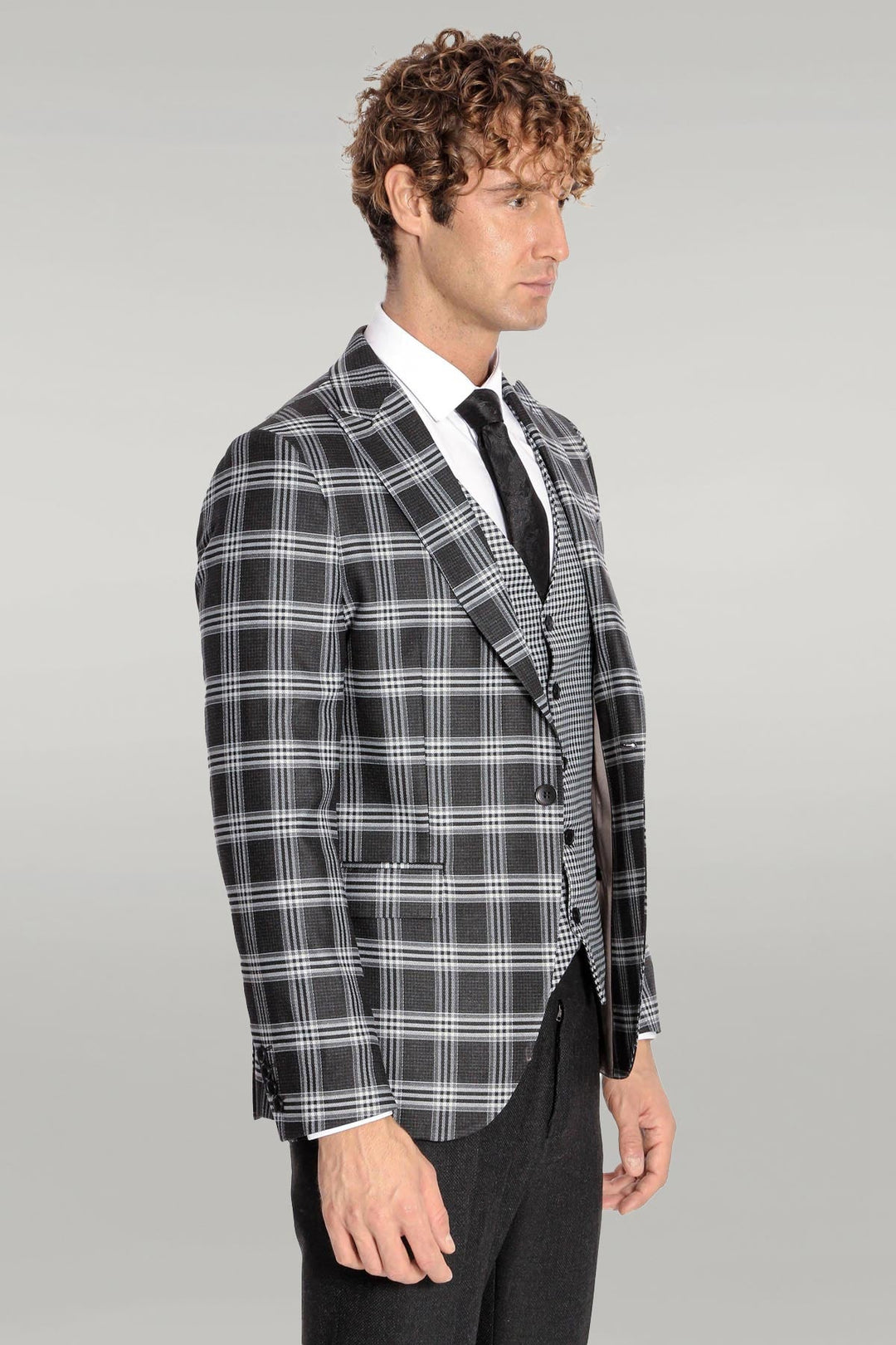 WSS Slim Fit Patterned Checked Black Men Suit  - Singen