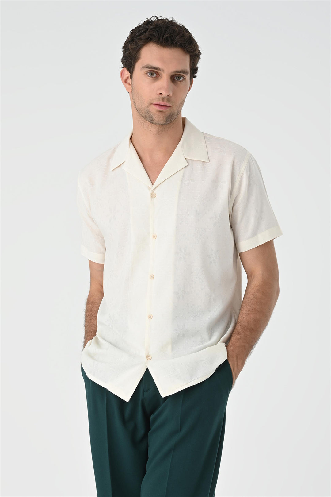 ANT Knitted Patterned Men's Shirt with Camp  Collar - Tamazunchale