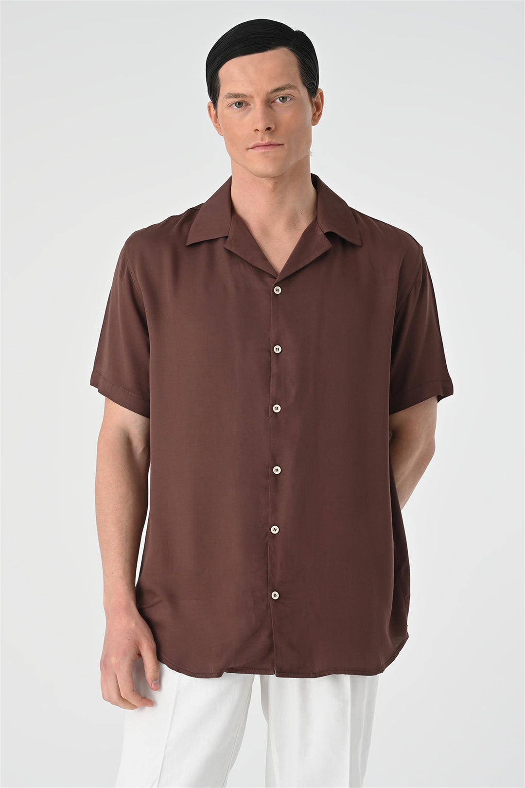 ANT Oversized Short Sleeve Men's Shirt with Applique Collar - Zhovti Vody