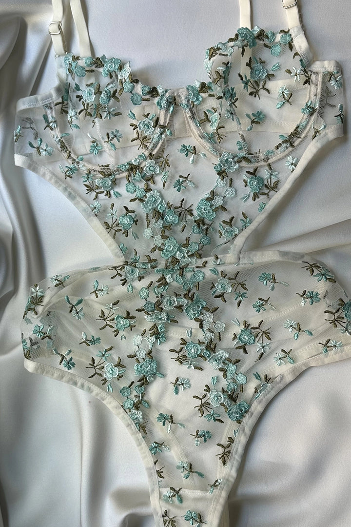 EYY Women Blue Flower Detailed Bodysuit - Marcianise