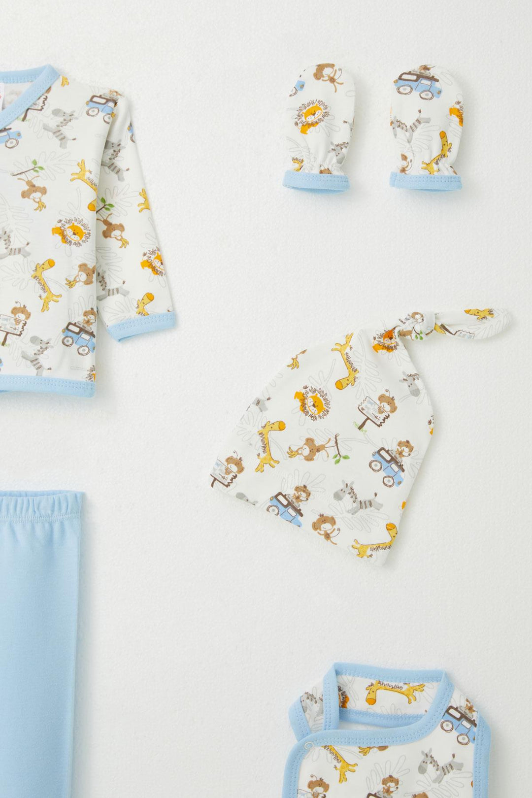 BRE Breeze Baby Boy Hospital Outfit 5-Piece Safari Themed Cute Animals Patterned 0-3 Months, White - Lakewood