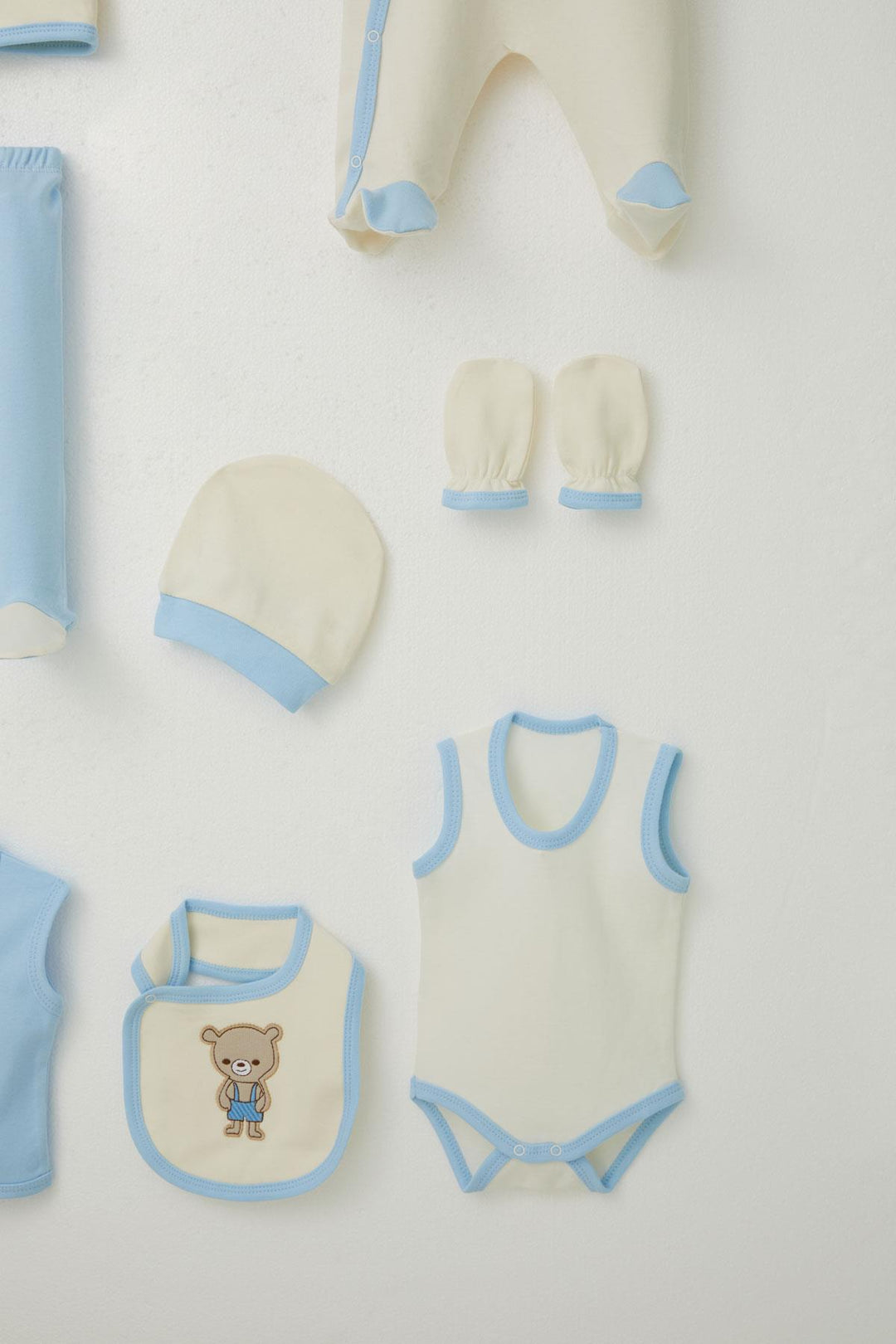 BRE Breeze Baby Boy Hospital Outfit 8-Piece with Cute Bear Embroidery 0-3 Months, Cream - Pordenone