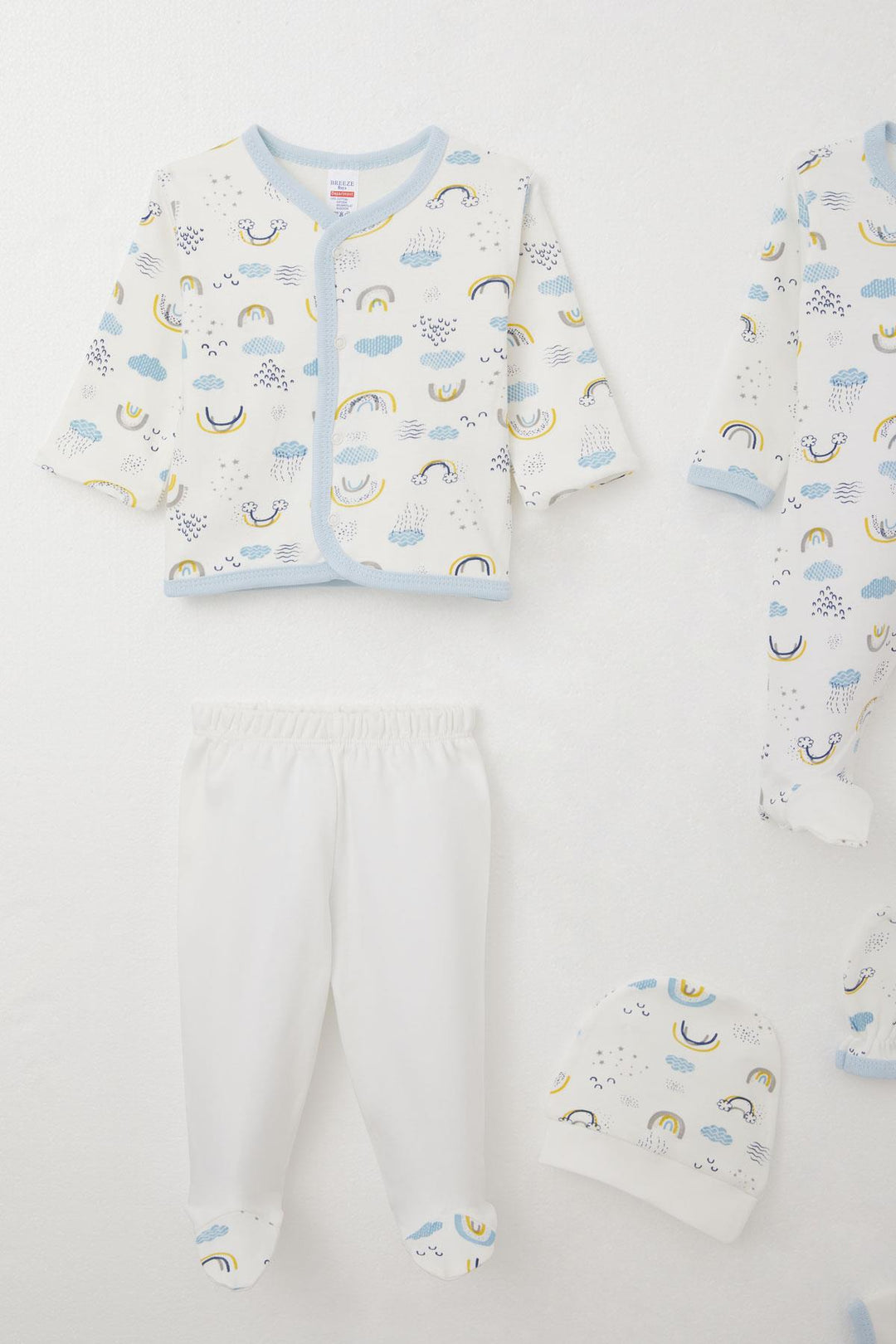 BRE Breeze Baby Boy Hospital Outfit 8 Piece Sky Themed Cloud Patterned 0-3 Months, White - University City