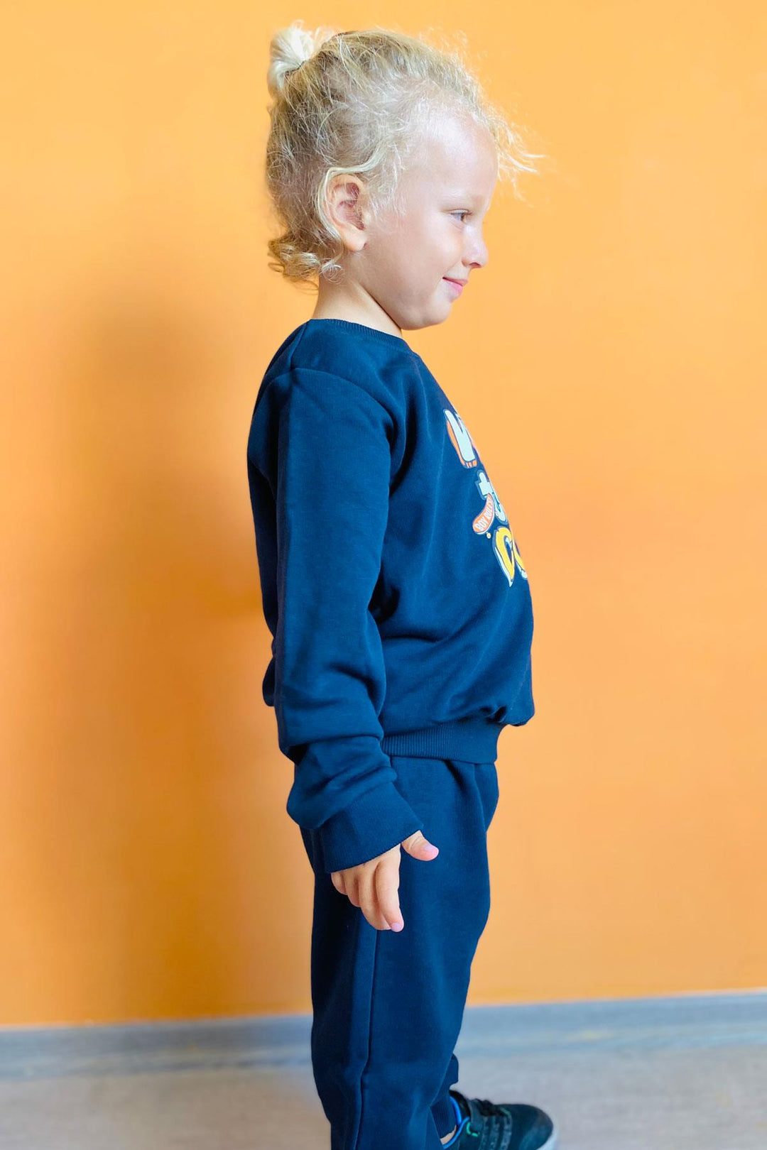 Bree Eaze Boys's Trade Clescuit с 3D -печатным текстом 1,5-5 лет, Navy Blue - Elda