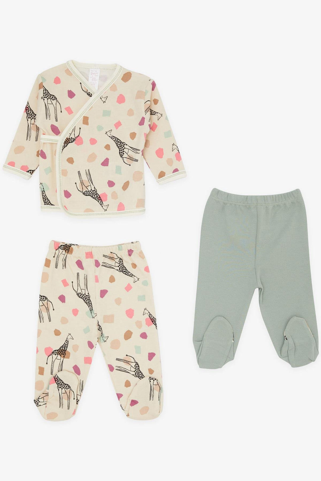 BRE Breeze Baby Girl Hospital Outfit 3-Piece Giraffe Patterned 0-3 Months-4 Months, Beige - Leith