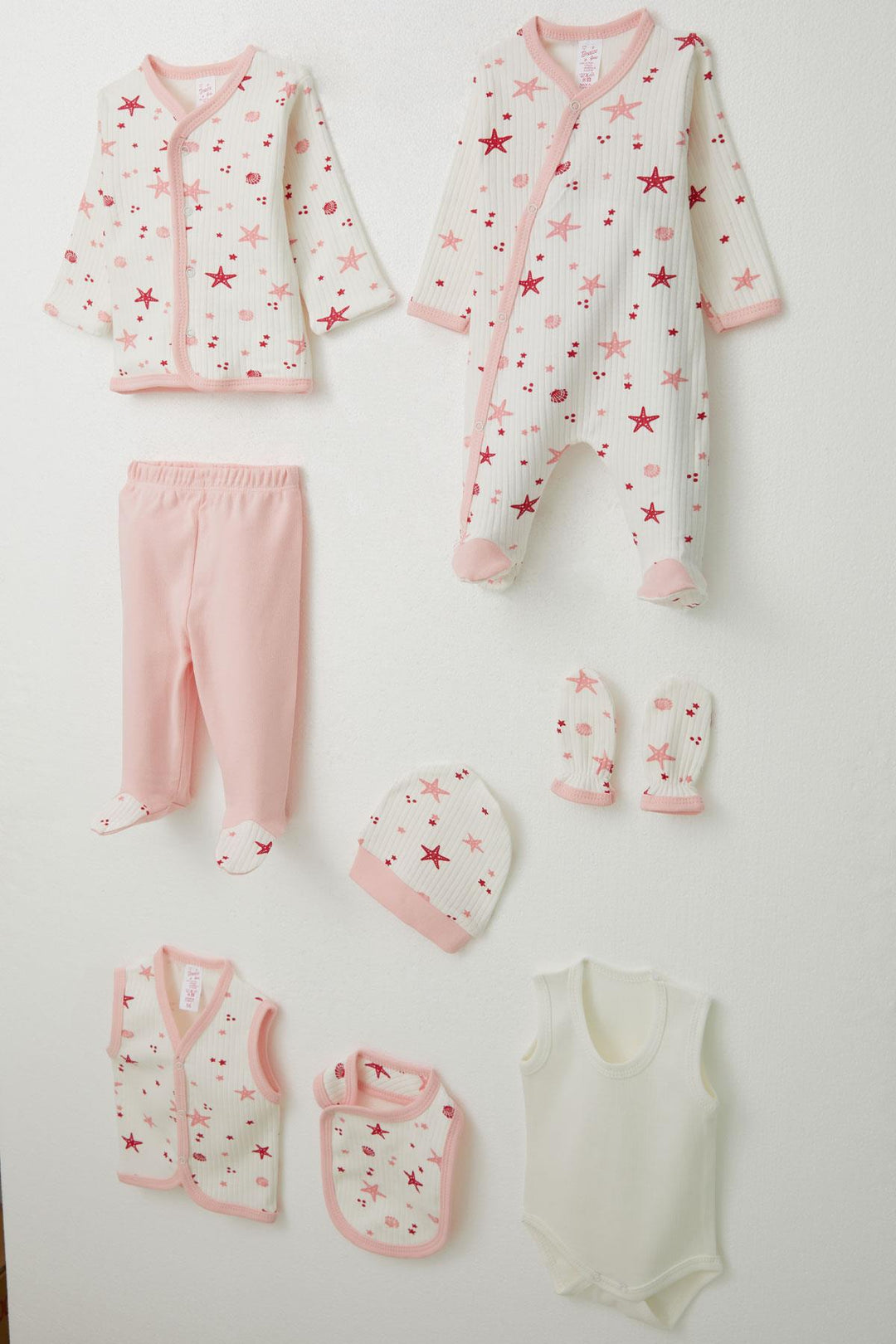 BRE Breeze Baby Girl Hospital Outfit 8 Piece Sea Star Patterned 0-3 Months, Ecru - Cascais