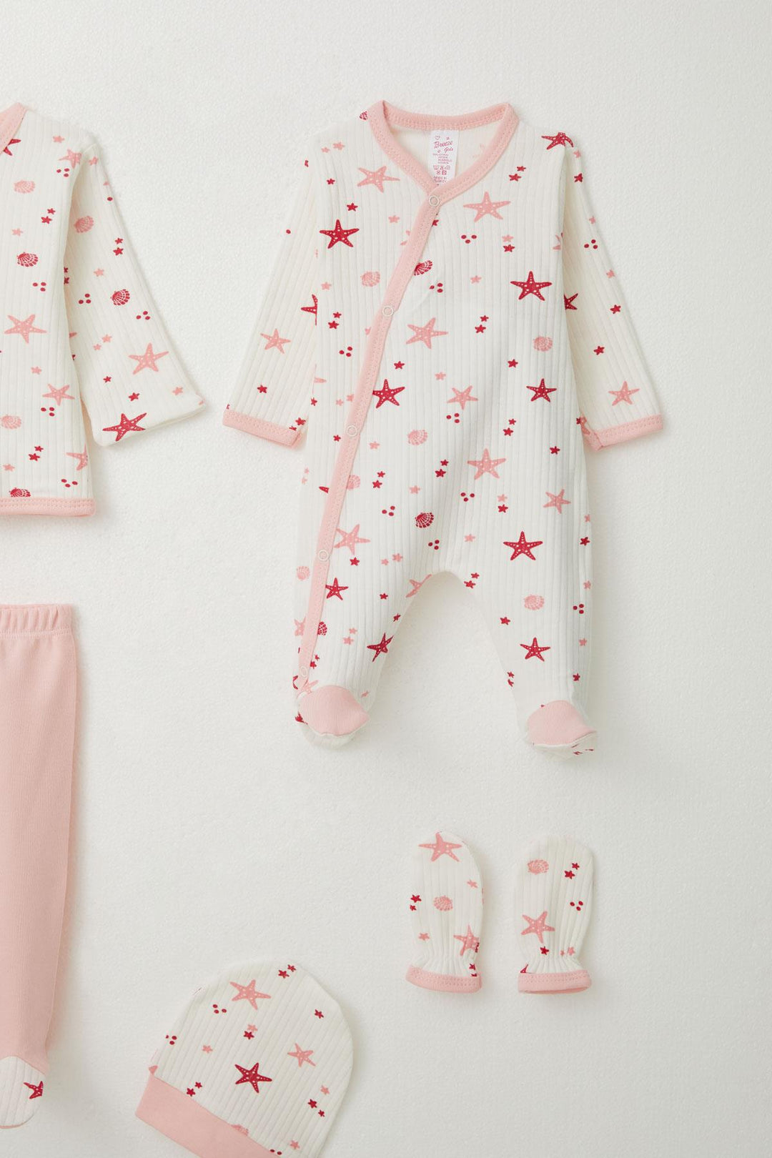 BRE Breeze Baby Girl Hospital Outfit 8 Piece Sea Star Patterned 0-3 Months, Ecru - Cascais