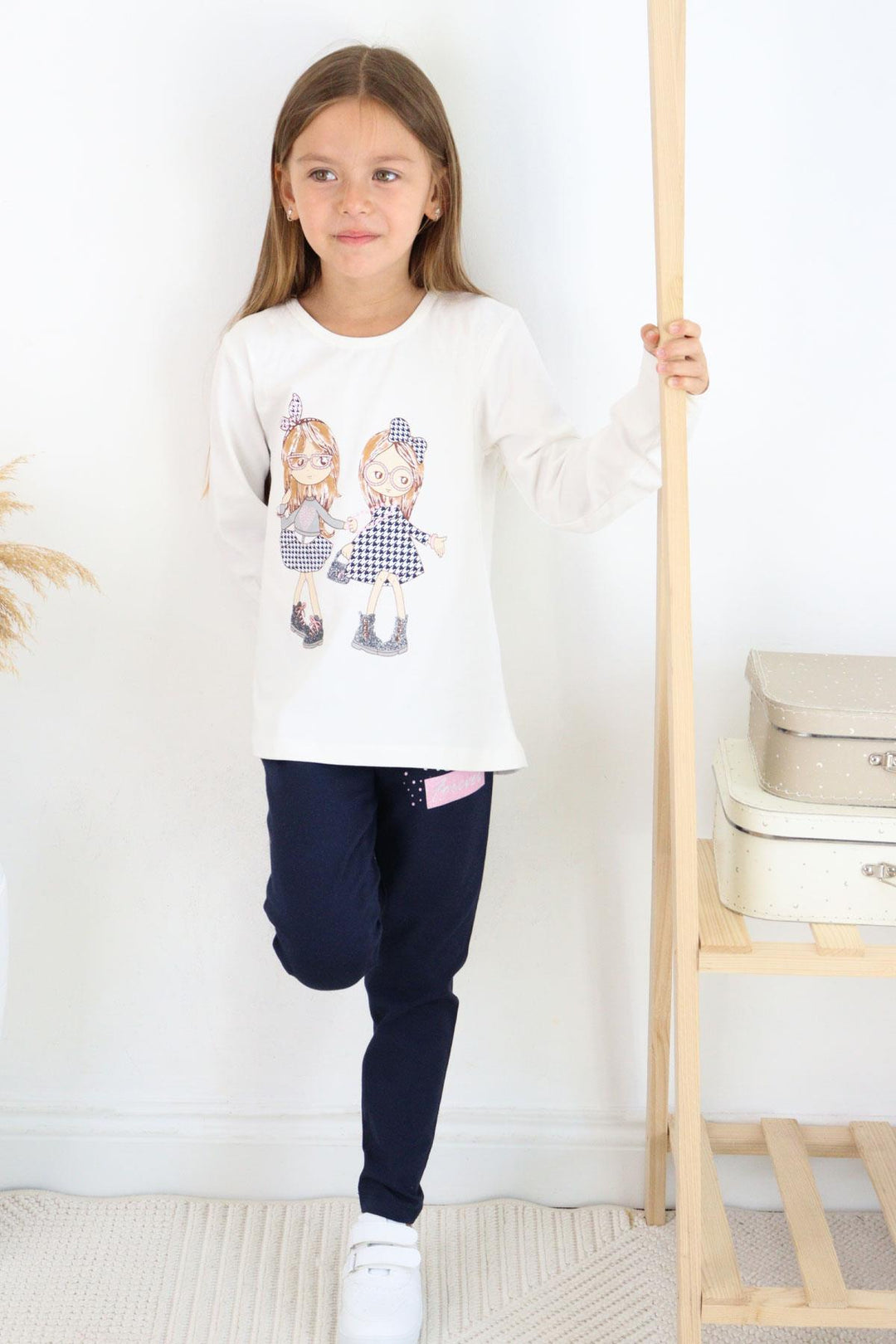 BRE Breeze Girl Baby Leggings Set الصداقة تحت عنوان الفتيات السعيدات مطبوعة 2-6 سنوات، بيج - والثامستو