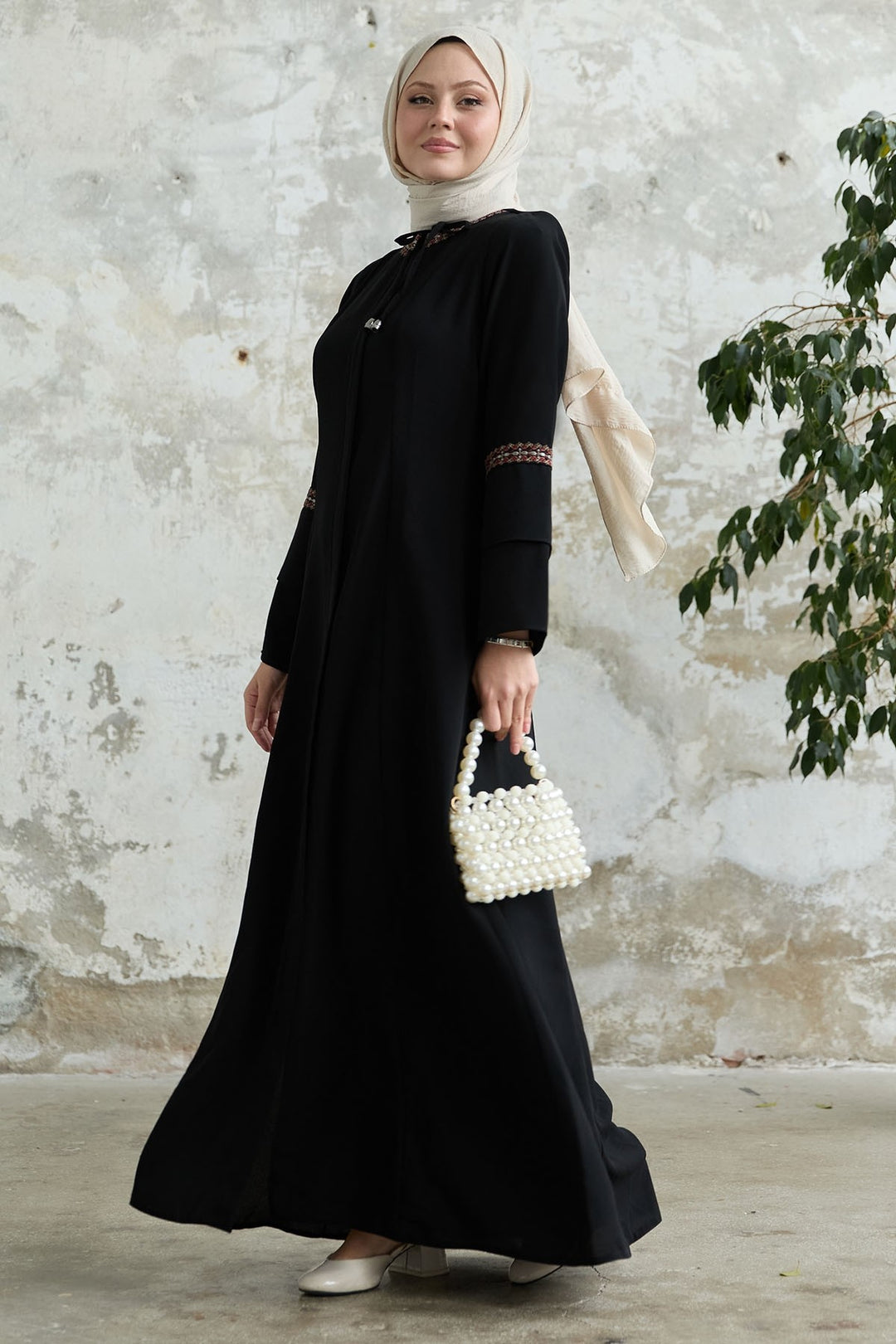 MDS Women Black Abaya with Lace Detail Embroidery - Stouffville