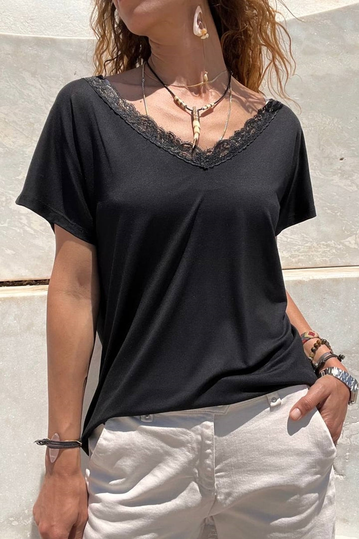 GNS Woman Black Front Back V Neck Lace Detailed Loose Blouse BST3641 - Manacor