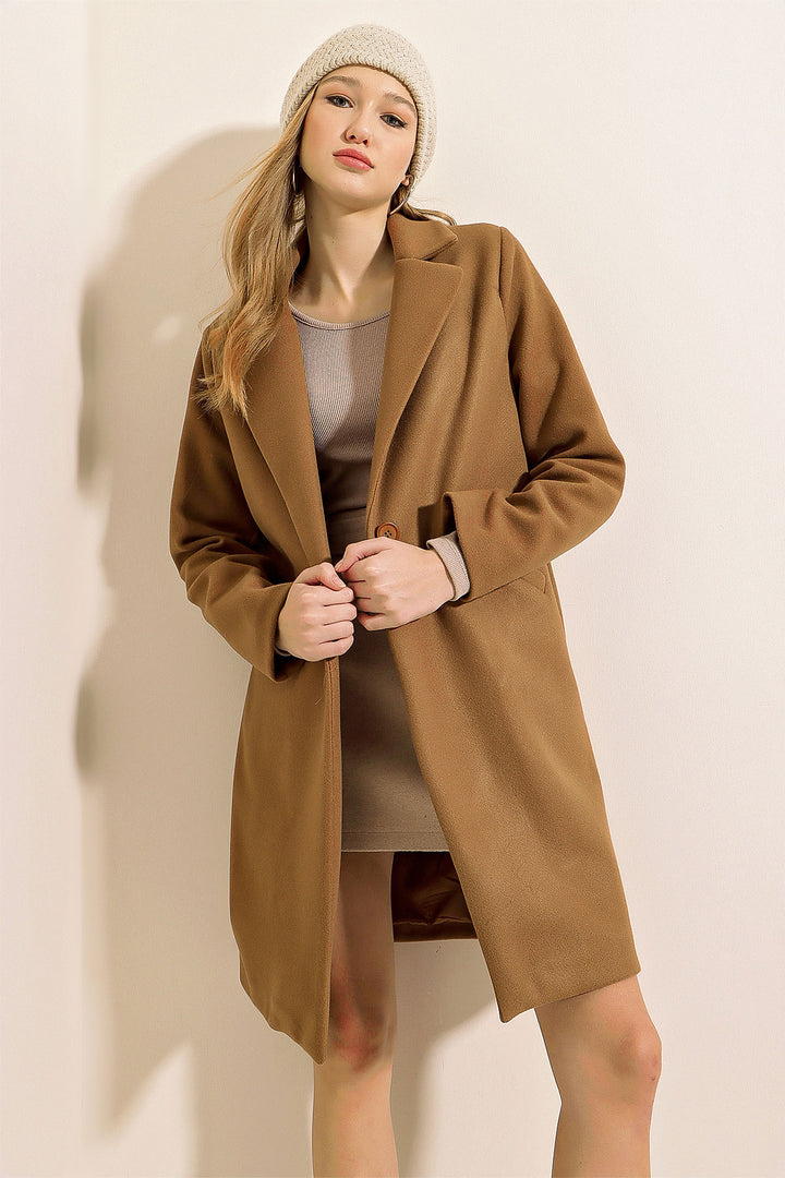 BGD Women Stamp Coat - Brown - Avondale