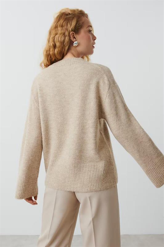 MDX Beige V-Neck Oversized Women's Sweater MG2149 - Ocotlán