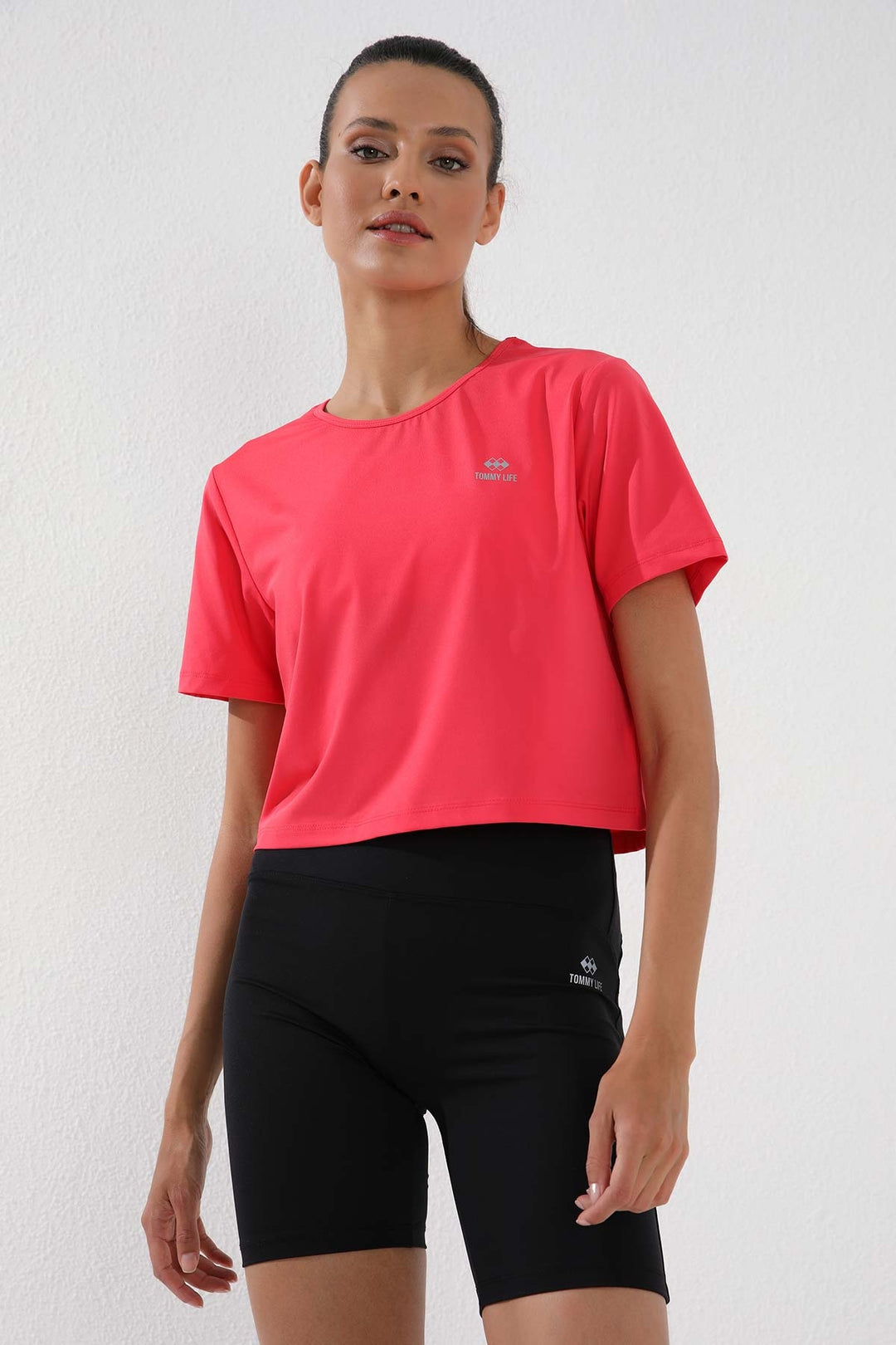 TMY Fuchsia Basic Short Sleeve Standard Fit O Neck Women's Crop Top T-Shirt - 97143 - Lochau