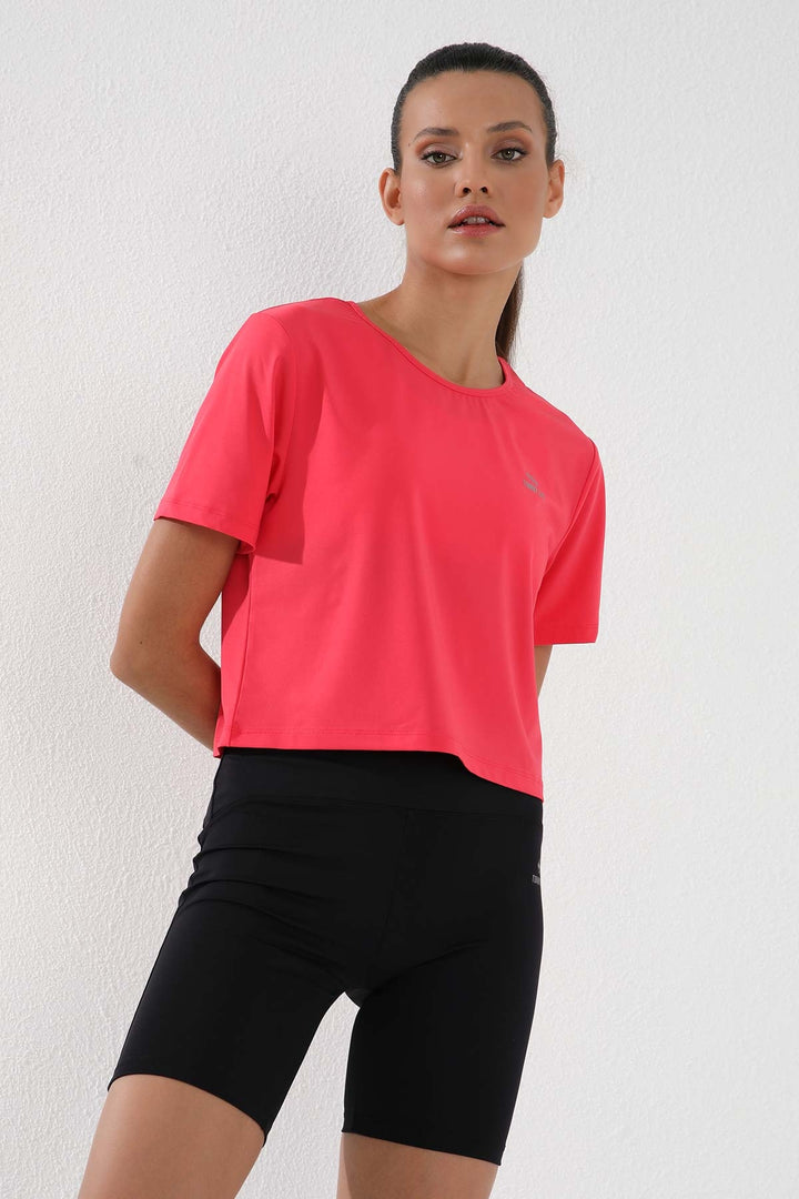 TMY Fuchsia Basic Short Sleeve Standard Fit O Neck Women's Crop Top T-Shirt - 97143 - Lochau