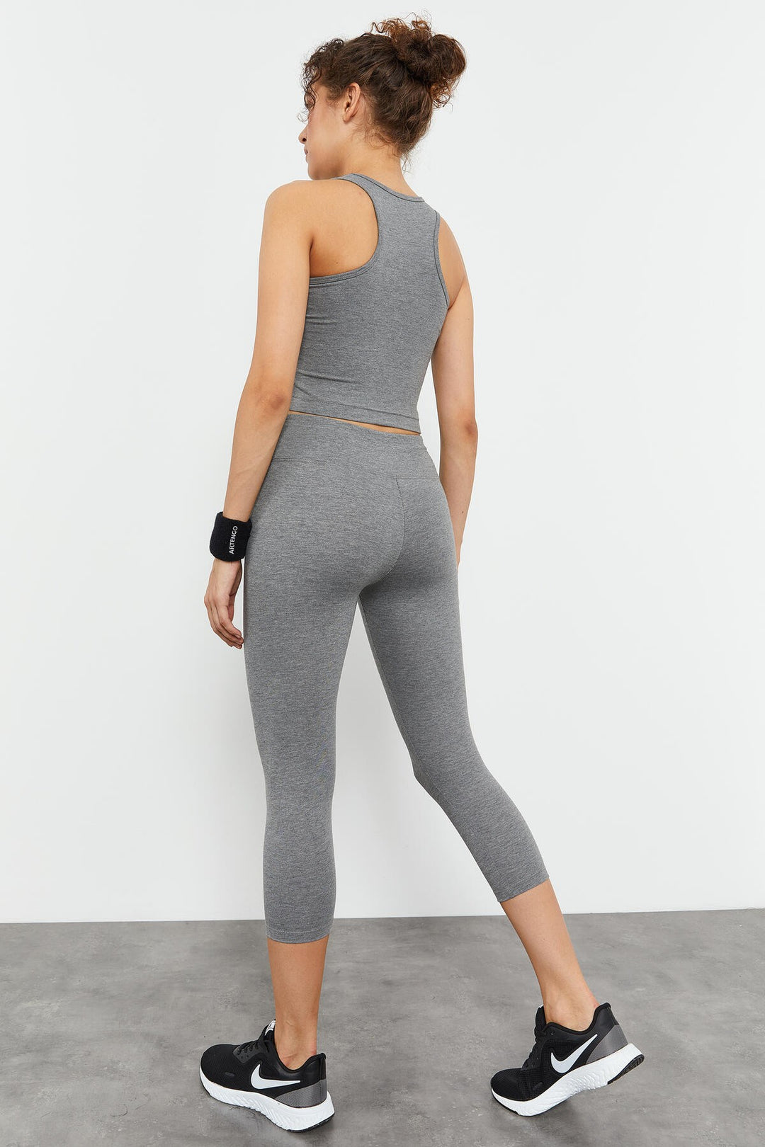 TMY Gray Melange High Waist Capri-Crop Tank Top Slim Fit Women's Leggings Set - 95284 - Cantanhede