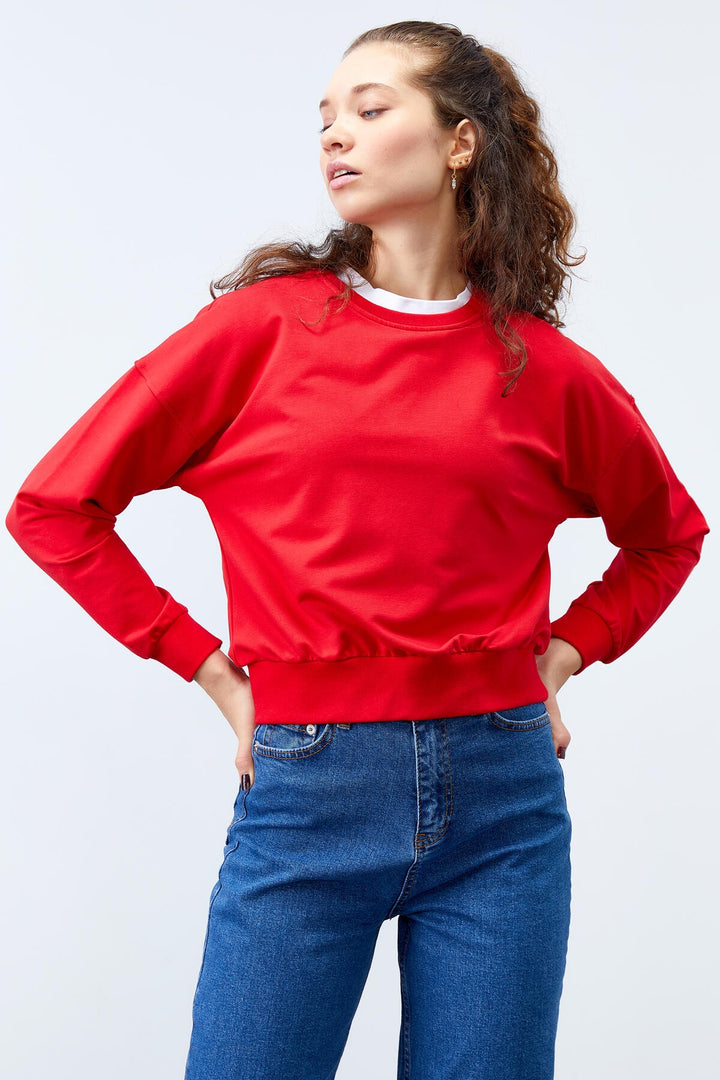 سويت شيرت TMY Red Basic Comfort Fit O Neck للسيدات - 97114 - سان خوان