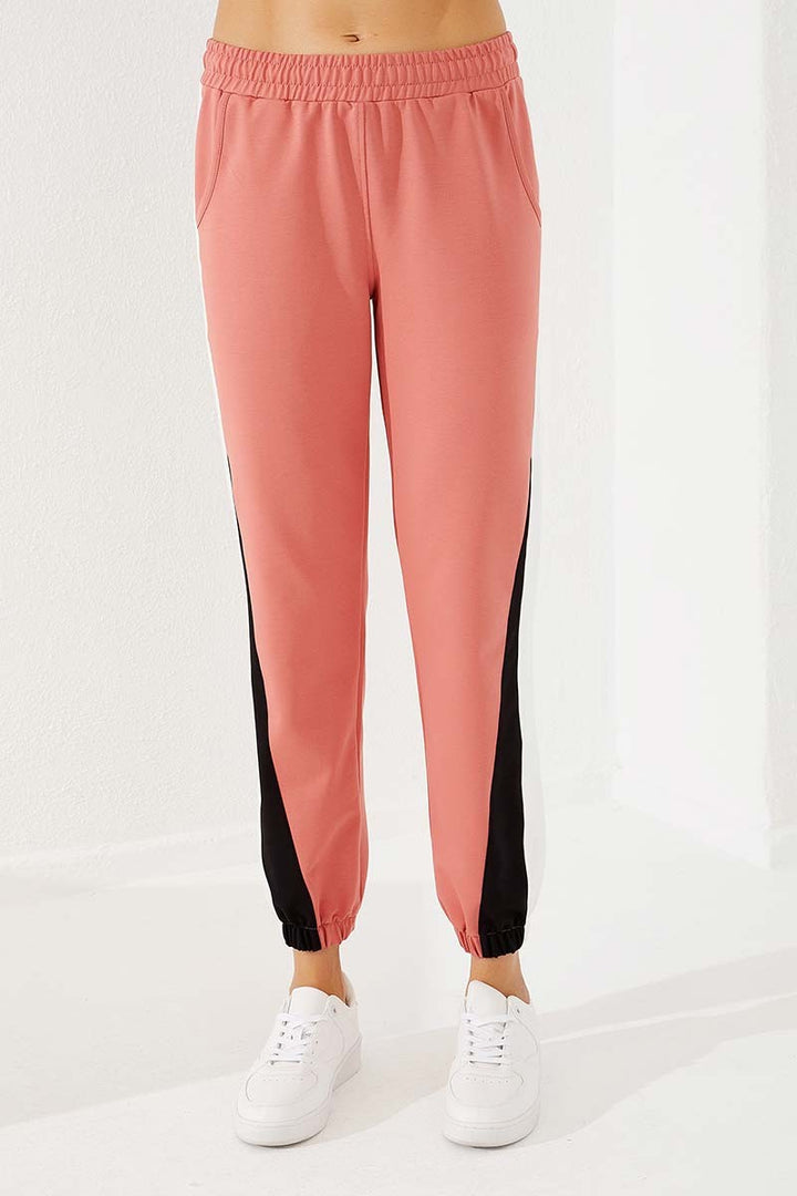 TMY Powder Two-Tone Striped Comfort Fit Elastic Cuff Women's Sweatpants - 94582 - Sokhumi