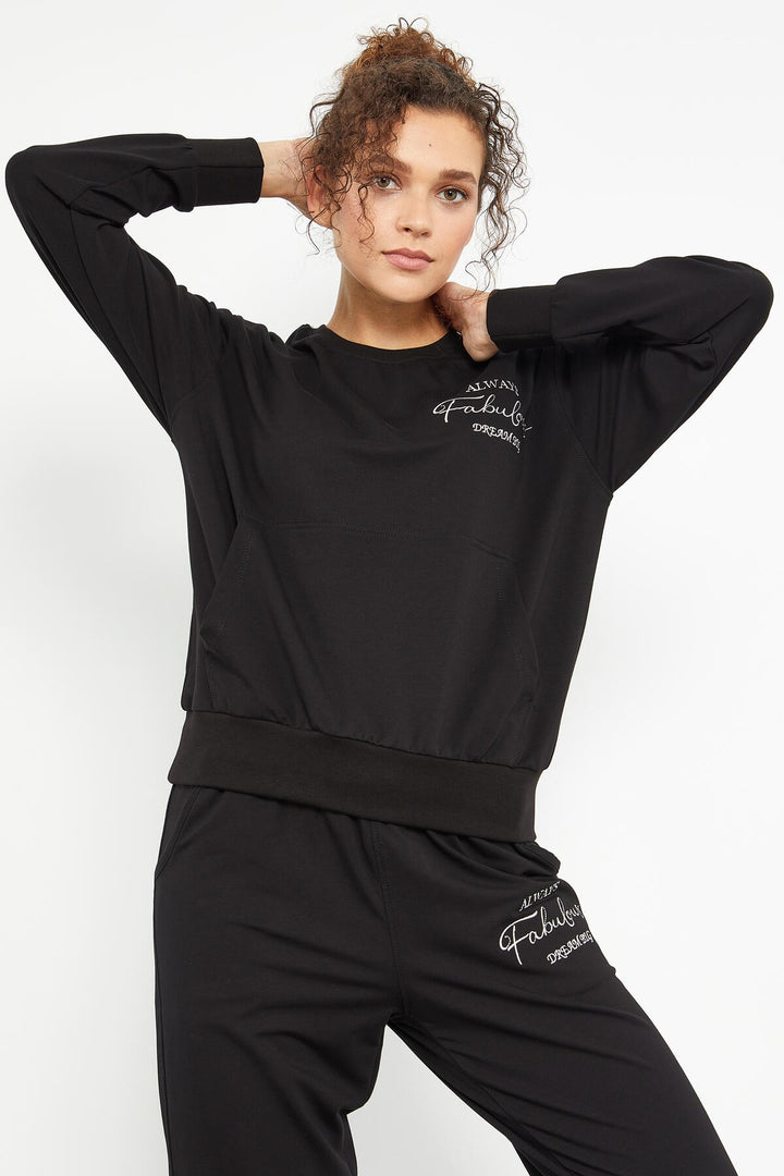 TMY Black Round Neck Embroidered Women's Oversized Tracksuit - 95300 - Santa Cruz