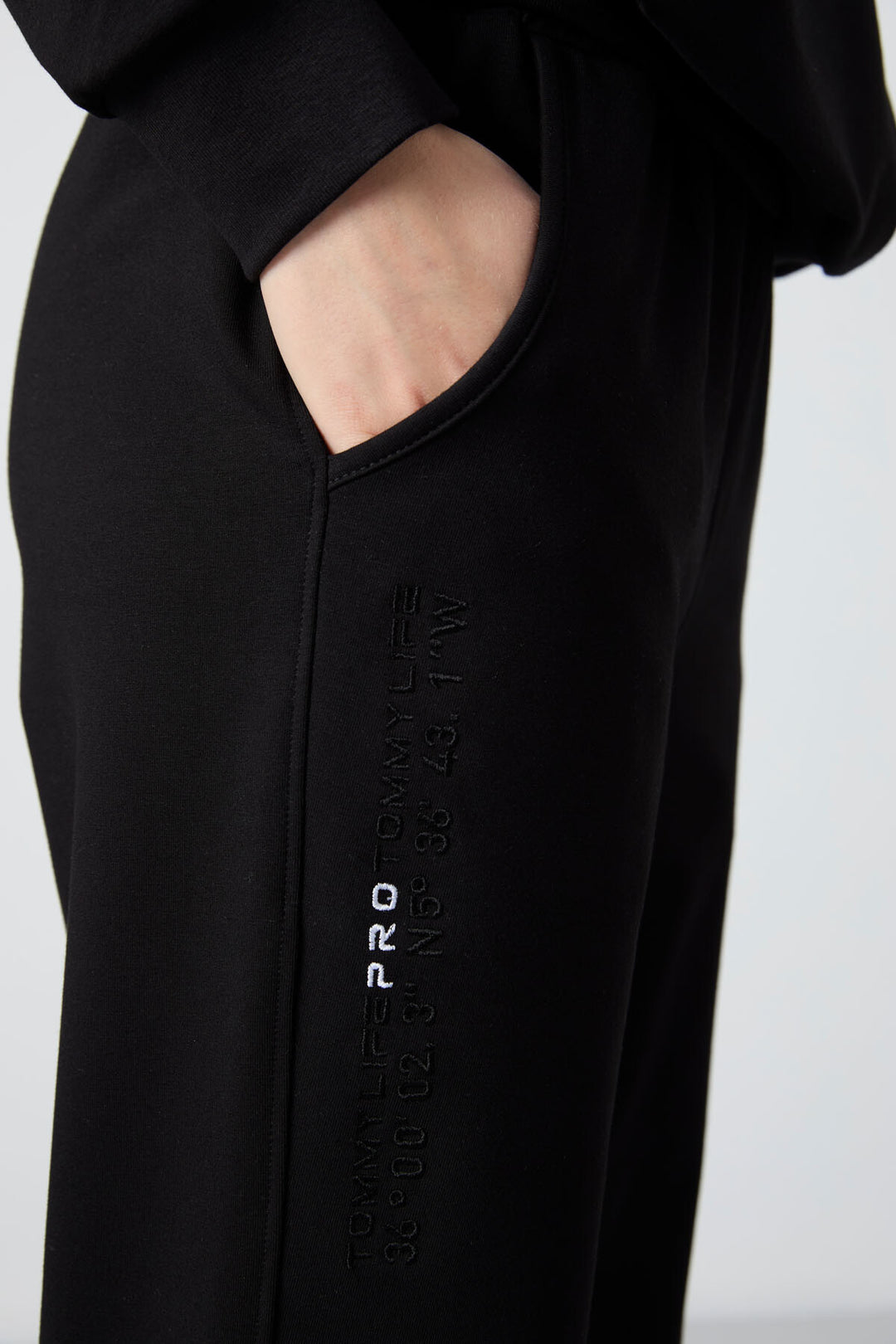 TMY Black Hooded Kangaroo Pocket Oversized Elastic Cuff Women's Tracksuit - 95288 - El Prat de Llobregat