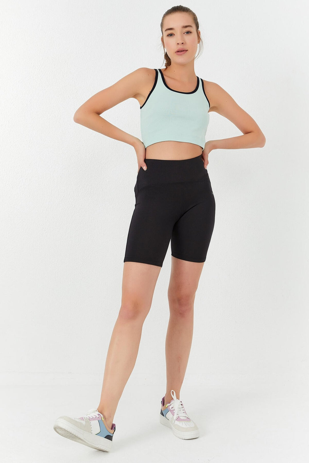 TMY Water Green Basic Zero Decleave Tight Fit U Nece Женская топ -майки - 97162 - Champigny -Surne -Marne