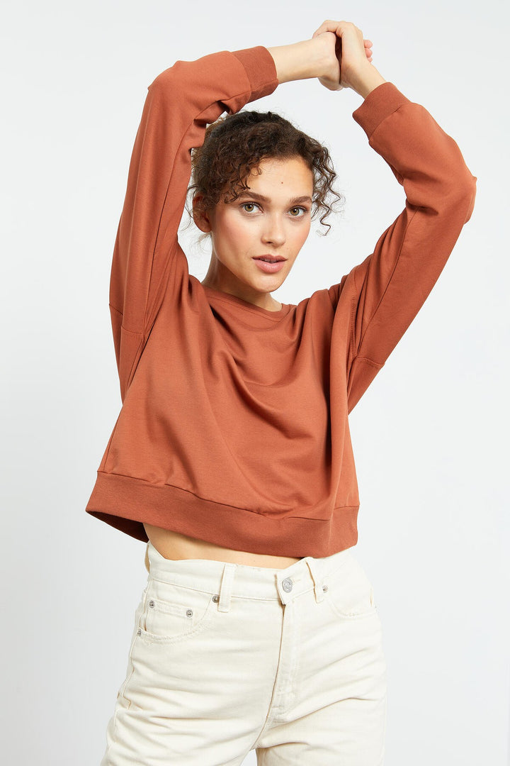 TMY Cinnamon Basic Comfort Fit سويت شيرت نسائي برقبة دائرية - 97114 - بارك ريدج