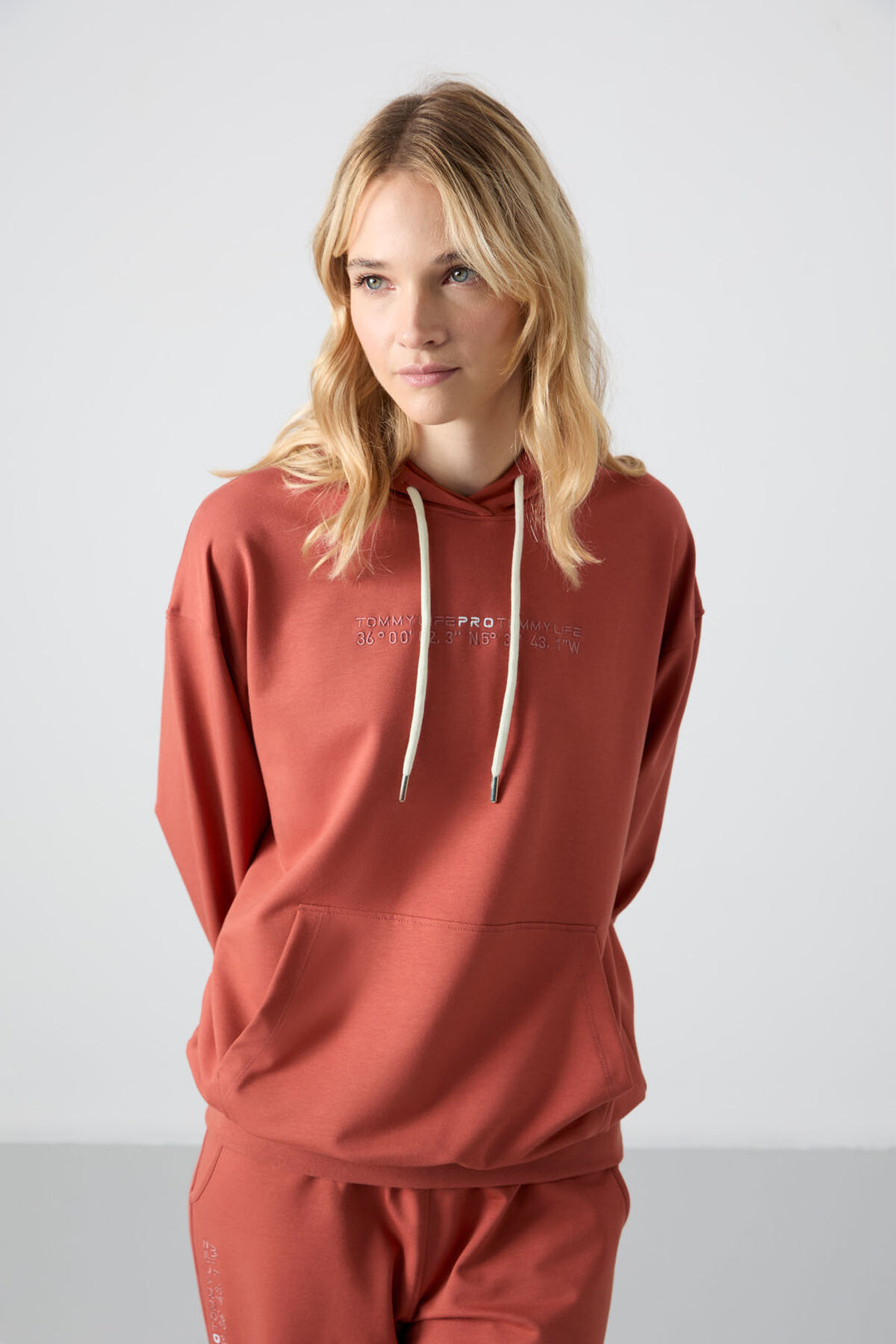 TMY Cinnamon Hooded Kangaroo Pocket Oversized Elastic Cuff Women's Tracksuit - 95288 - Bragança