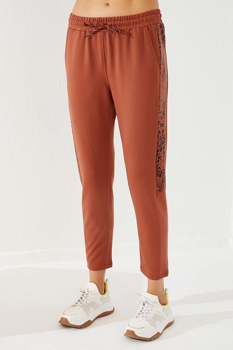 TMY Cinnamon Sides Leopard Pattern Comfortable Fit Slim Leg Women's Sweatpants - 94572 - Feltham