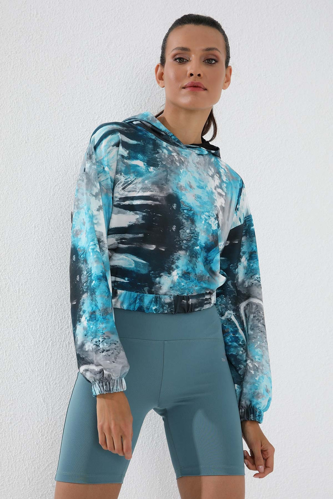 TMY Turquoise Mixed Tie-Dye Patterned Elastic Hooded Women's Oversized Crop Top Sweatshirt - 97140 - Vushtrri