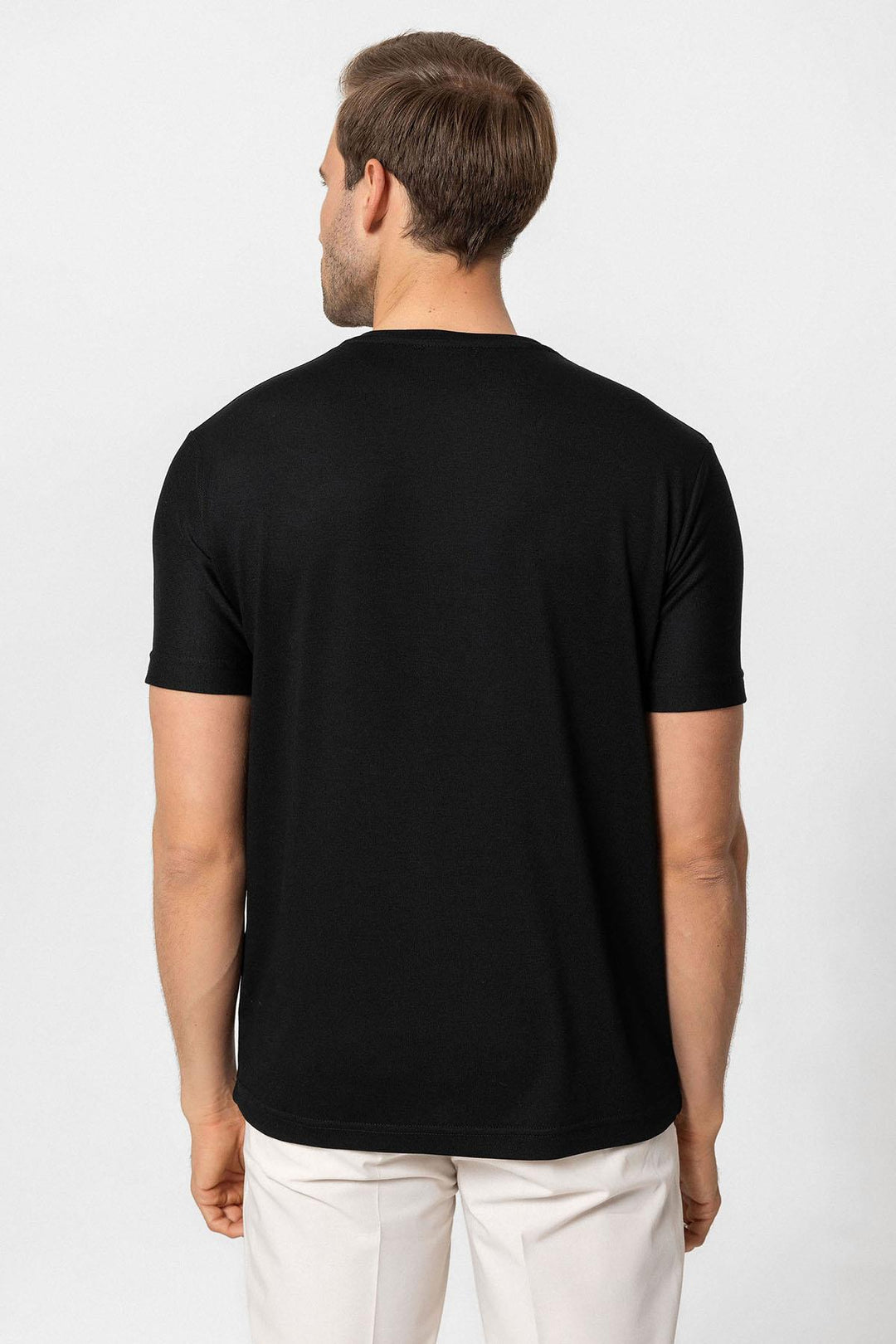 ANT Basic V-Neck Men's T-Shirt - Viladecáns