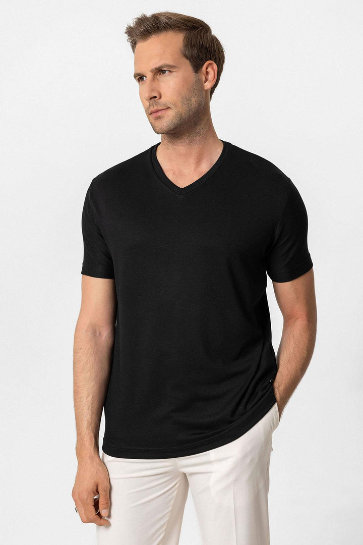 ANT Basic V-Neck Men's T-Shirt - Viladecáns